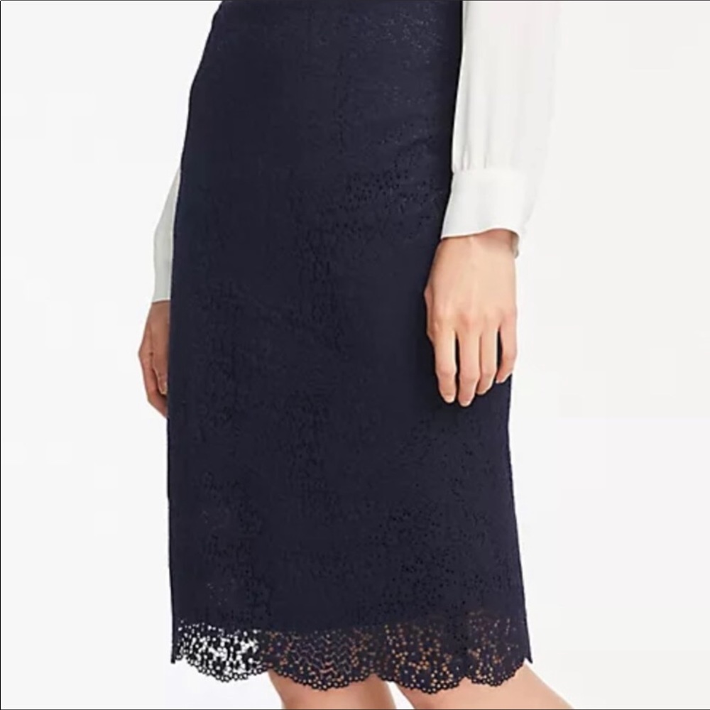 Aritzia Wilfred Lace Pencil Skirt- Black- Size S